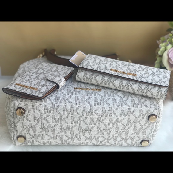 🌷MICHAEL KORS Jet Set Vanilla Shoulder Tote Set - Picture 4 of 8